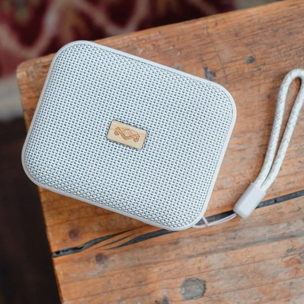 Parlante Bluetooth 5.3 Jammin Cream Marley